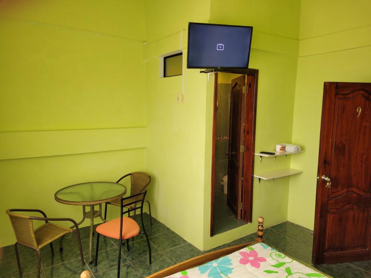 Hostal Haziel Salinas  Exterior photo